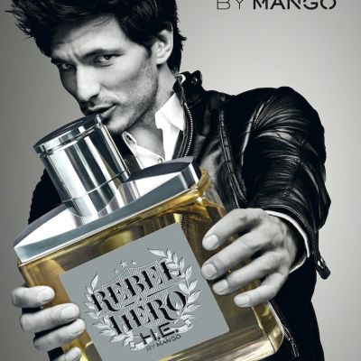 Mango by Juan Aldabaldetrecu